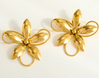 Boucles d'oreille florales dorees Bubblee