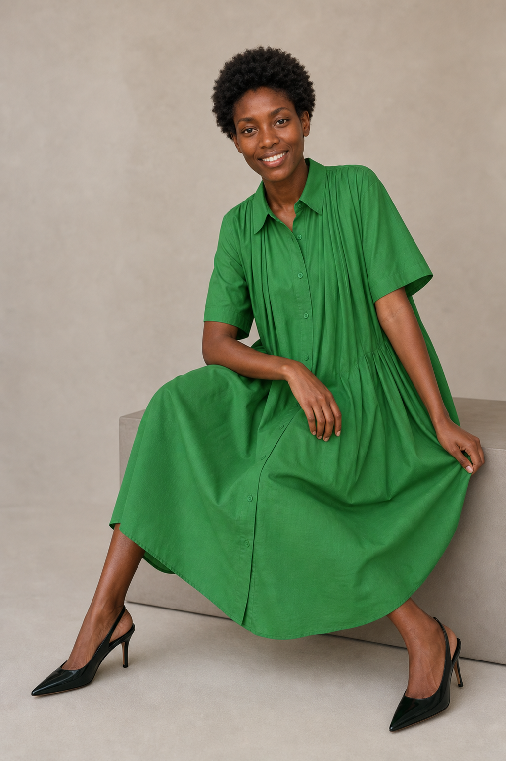 robe femme africaine couleur vif vert mise en valeur forme ample longue grande taille très bonne qualité couvrante 